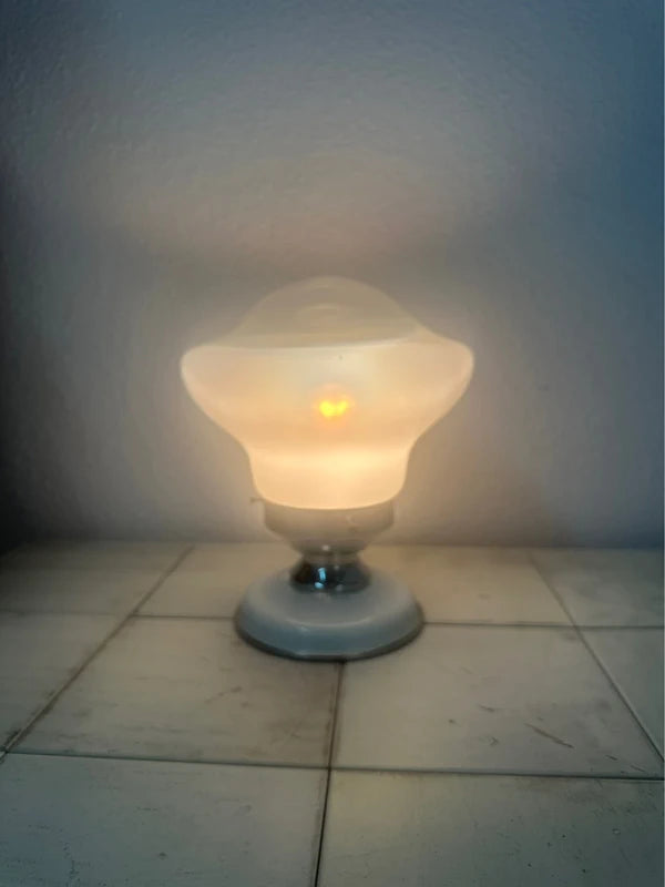 Lamp aan — frontaal daglicht